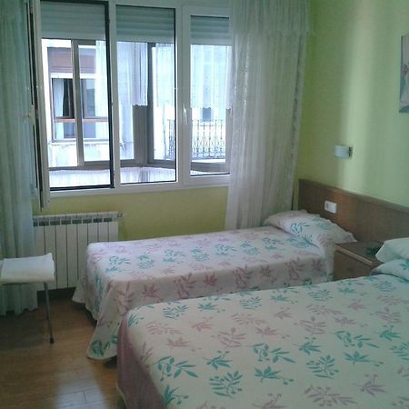 Pension A-Madrid Сантандер Стая снимка