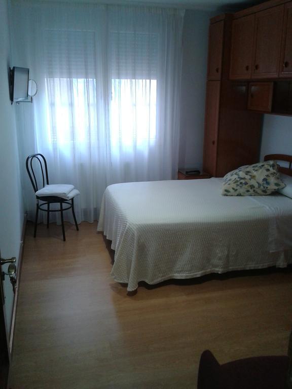 Pension A-Madrid Сантандер Стая снимка
