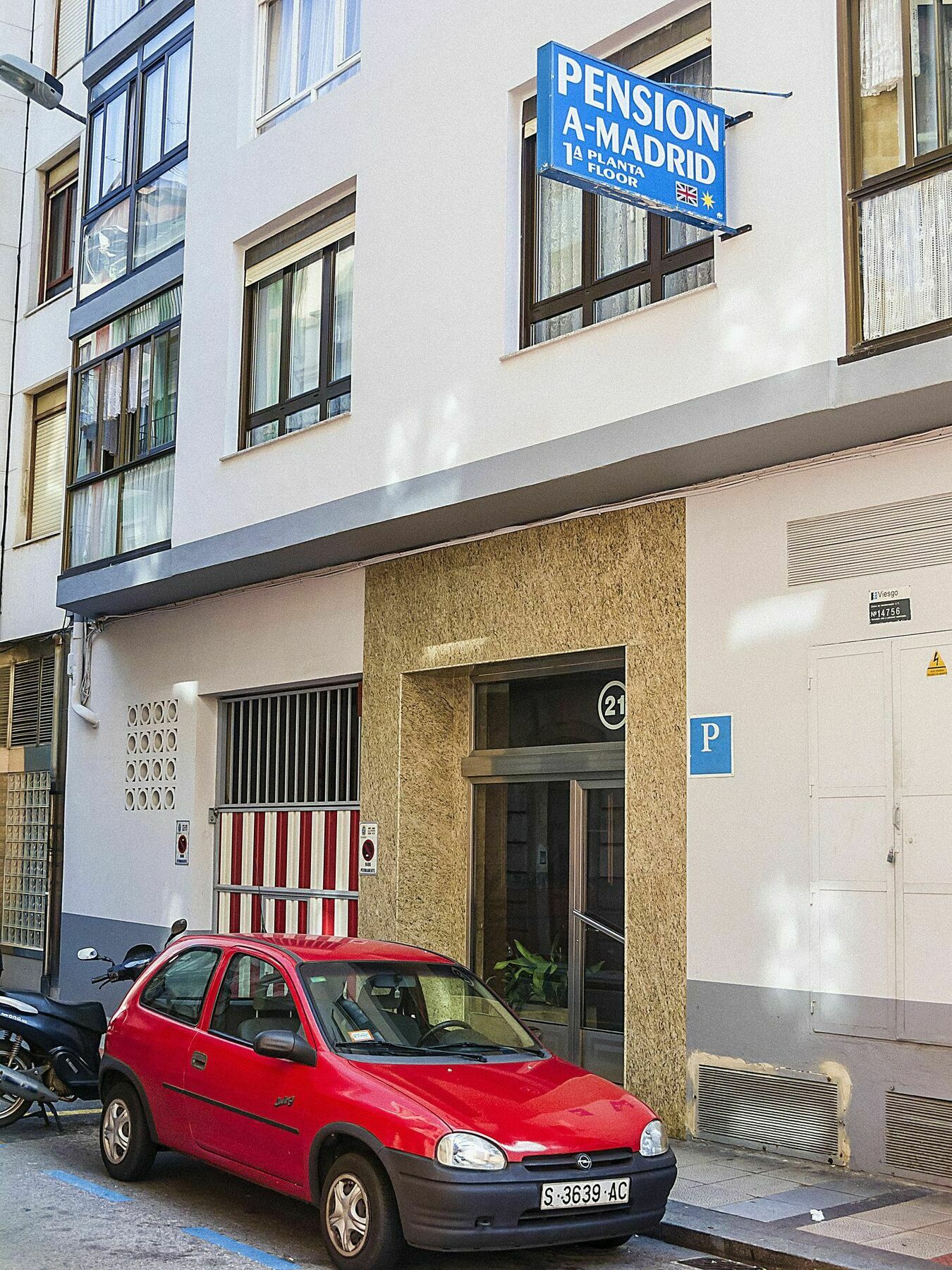 Pension A-Madrid Сантандер Екстериор снимка